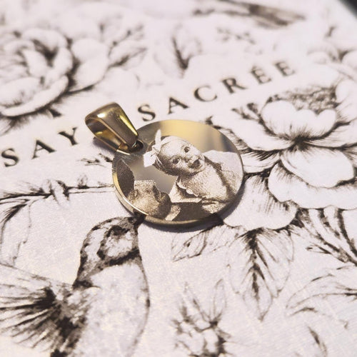 Portrait Realistic Necklace | ○♡