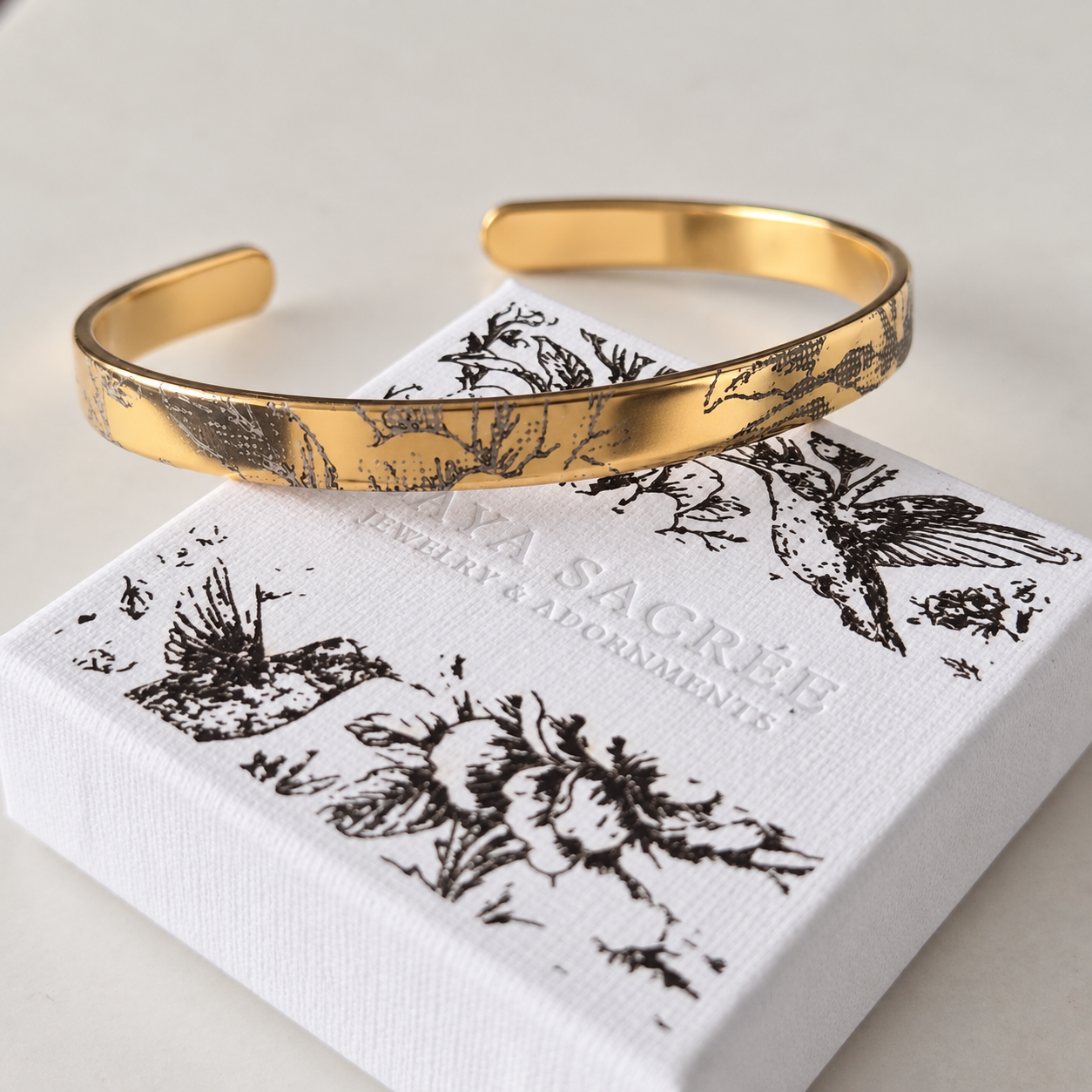 SAYA SACRÉE Signature Bangle