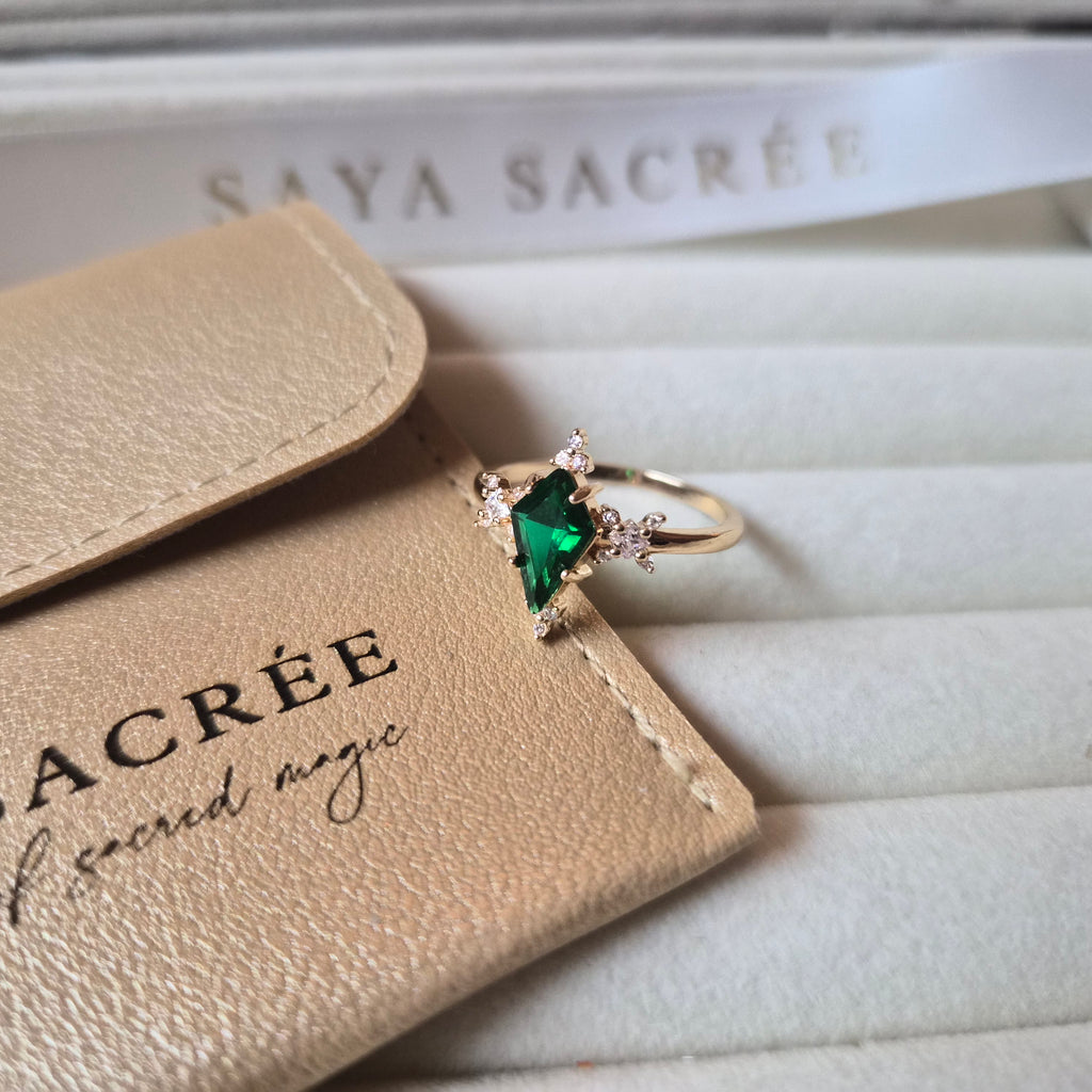 Emerald Starlight Ring