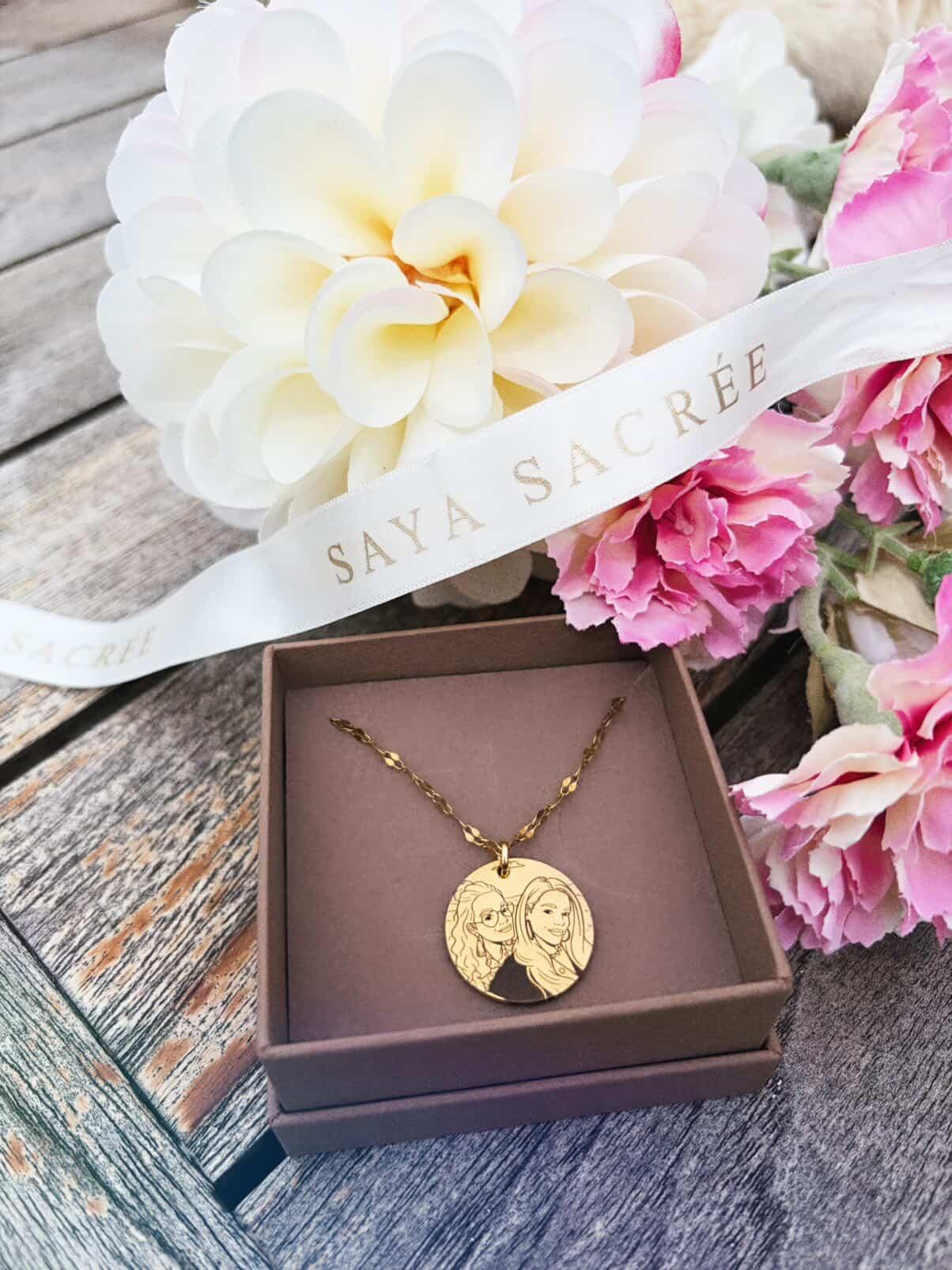 Sacred Photo Necklace | Gold