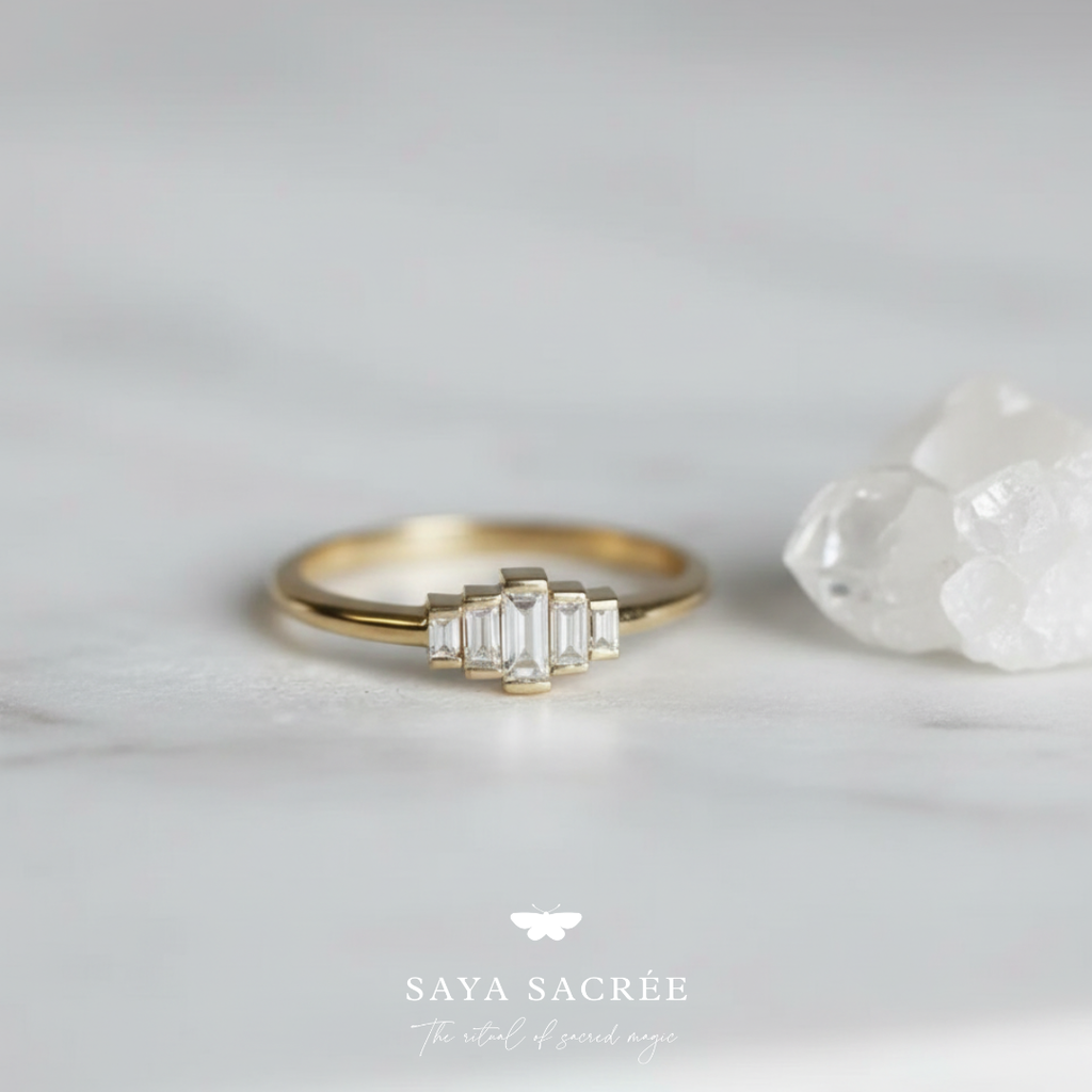 Élise Baguette Ring