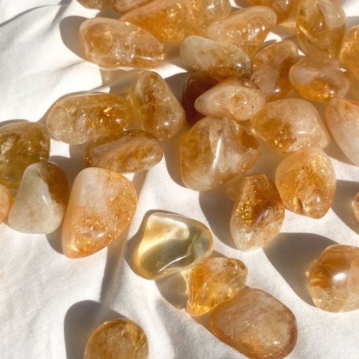 CITRINE | Tumbled stone | self-confidence, self-respect, individuality, extroversion