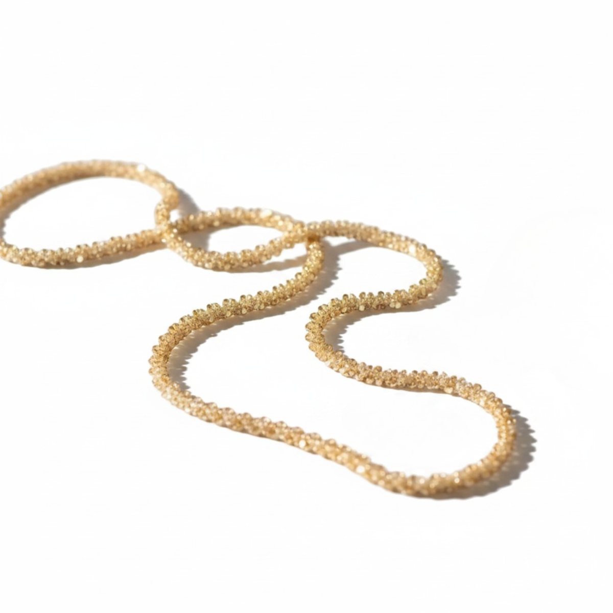 Lumière Whisper Chain